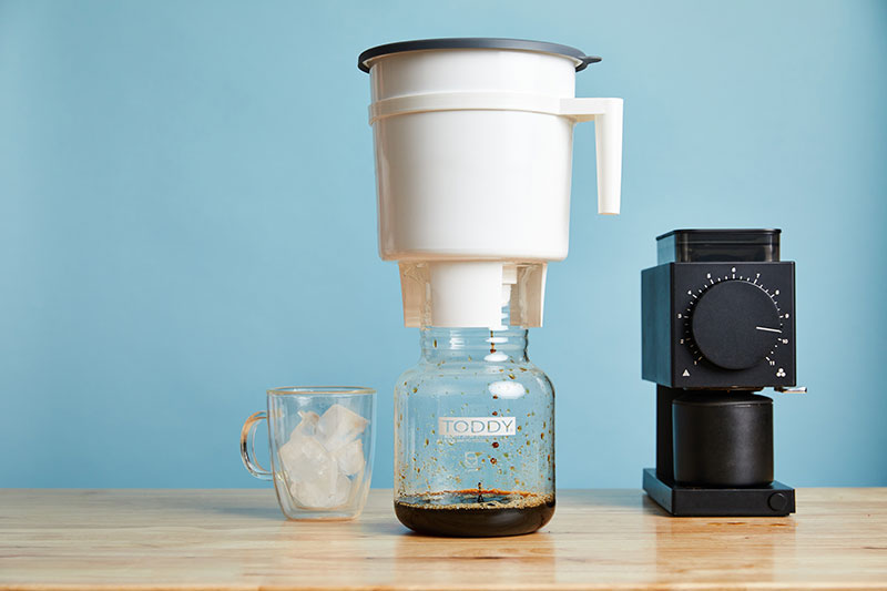 Cold Brew Riser Cold Brew Recipe: 7 Simple Steps – Coffee Bros.