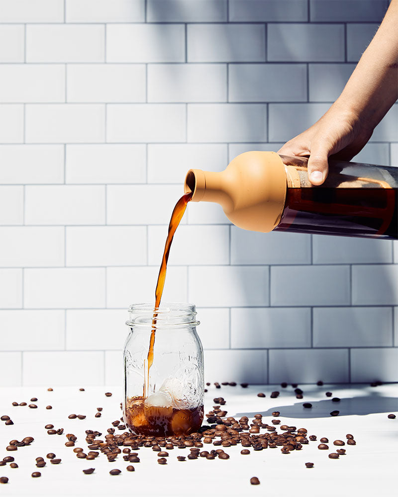 https://coffeebros.com/cdn/shop/products/hairo-cold-brew-coffee-bottle.jpg?v=1681300633&width=1445